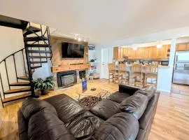 Flying Dutchman 1164 by SummitCove Lodging in Colorado