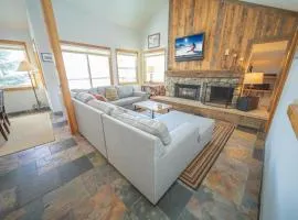 Quicksilver 1626 by SummitCove Lodging