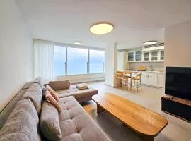 Family Friendly & Stunning Sea View By Feelhome
