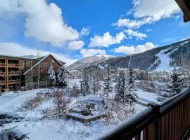 Tenderfoot Lodge 2643 by SummitCove Lodging