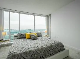 Downtown 2BR Apartment near Convention Center