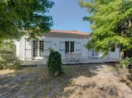 Jolie maison 2 chambres avec jardin proche Lac, idéale pour vacances - FR-1-877-53