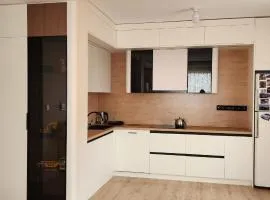 "Private Room in New Luxury " Apartment