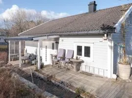 Beautiful Home In Arendal With Wifi