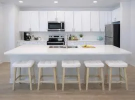 Apex Executive Apartments - 601 Graham Dr TX