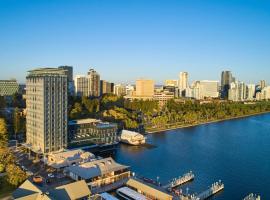 Doubletree By Hilton Perth Waterfront, hotel di Perth