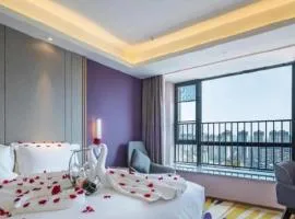 Lavande Hotels· Guiyang Huaxi Tongshijie