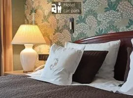 Grand Hotel