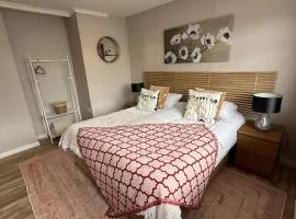 Spacious 4 Bedroom Home Ideal for Contractors and Relocations