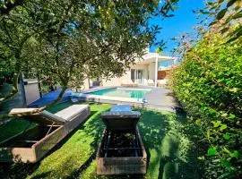 VILLA JAMERO, Bord de Mer, Piscine Chauffée, Balnéo, Climatisation,, Parking Privé