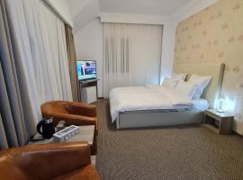 Casa cu pastravi, hotel u gradu 'Văleni'