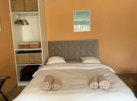 Chambre double avec salle de bain privative
