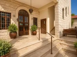 Villa Nazareth - Boutique hotel in a central location