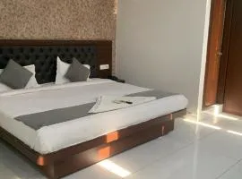 Hotel GREEN LEAF