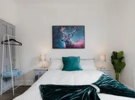 Cowper St - Modern 3 Bedroom House - For Families - Contractors - Tourist - Amazon Prime