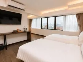 The Wang Yaowarat Hotel