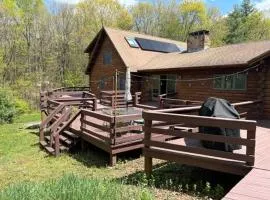 Beautiful Modern 4 BD Cabin 4km from Gillette