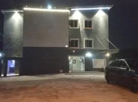 Edo Global Hotel & Suites