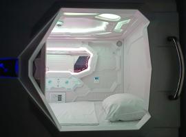 Capsule Hotel Happy lounge, hotel en Tiflis
