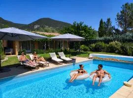 GITE AUX 4 SAISONS DU COLORADO PROVENÇAL - 3 ÉTOILES - Rustrel