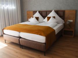 Hotel im Burghof, Hotel in Altenahr