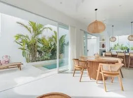 Las Casas - 2BR Modern Tropical Villa with Pool in Bingin Uluwatu