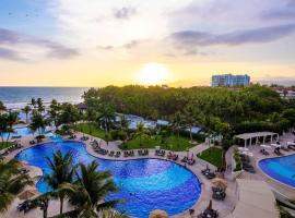 Breathtaking Villa Magna Beachfront Condo 3 Bedrooms Sleeps 6, ξενοδοχείο σε Nuevo Vallarta 