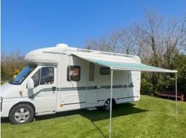Anglesey Motorhome Adventures, hotell i Penrhos-Lligwy