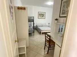Renaio House Buti