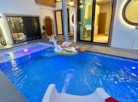 Creme Por Paipai Pool Villa