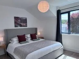 Luxury 3 Bed Townhouse Letterfrack Village Connemara National Park