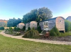 Luxury Shepherd Hut, Wiltshire, Amazing Vistas - Horsecombe