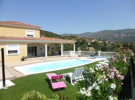 Perula di Machja, hotel v destinaci Alata