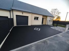 Maison 5 places proche circuit 24 heures, מלון בFillé