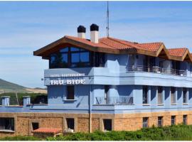 RoomRural Hotel Iru-Bide Lumbier, hotel en Lumbier