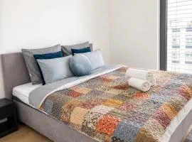 SunsetSkylineApartment