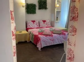 Rochona Guest House
