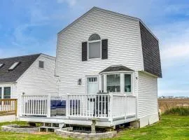 Walk to North Beach! Marsh-View Condo in Hampton