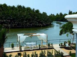ริมน้ำบ้านแม่ อัมพวา, hotel v mestu Samut Songkhram