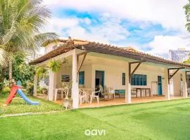 Casa com Piscina e Churrasqueira Cotovelo by Qavi