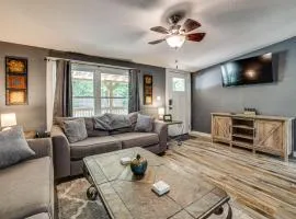 Lake Tawakoni Basecamp: Covered Patio + Fire Pit!