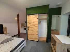 FurHouse, hotel a Wrocław