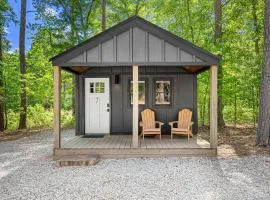 Cabin #7 One bedroom with Kitchenette