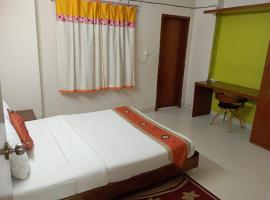 The Green Hotel, hotel a Maheshkhāli