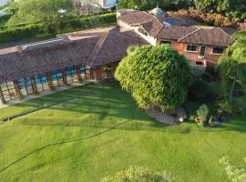 Exclusive Tuscan Mansion in CR