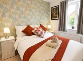 5 Bedrooms Luxurious Home in Derby City Centre ,Darley Abbey FREE PARKING