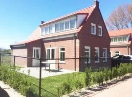 Pet-Loving Stay with Garden