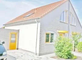 Bungalow in Breskens near Beach & Pool