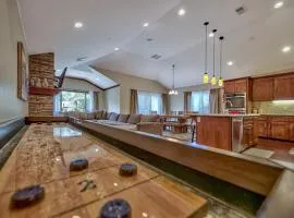 4BR Walk to Lake & Heavenly Tahoe Woods #203