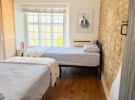 Charming Two Bedroom Cottage in Chipping Norton